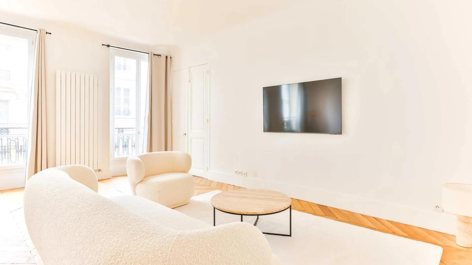 Spacious Apt - 2Br-4P - Montmartre-Moulin Rouge Paris France